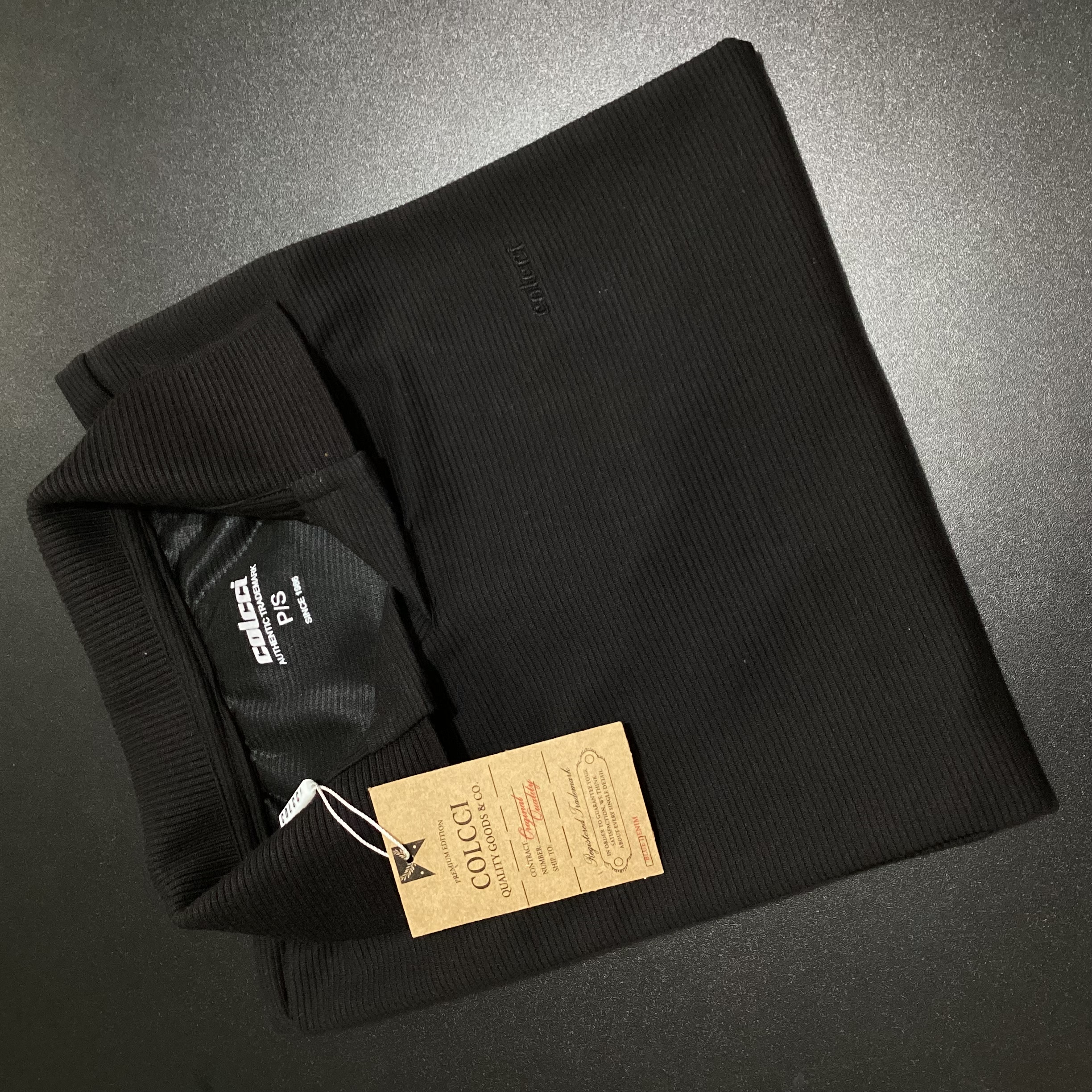 CAMISA POLO GOLA V TEXTURIZADA COLCCI