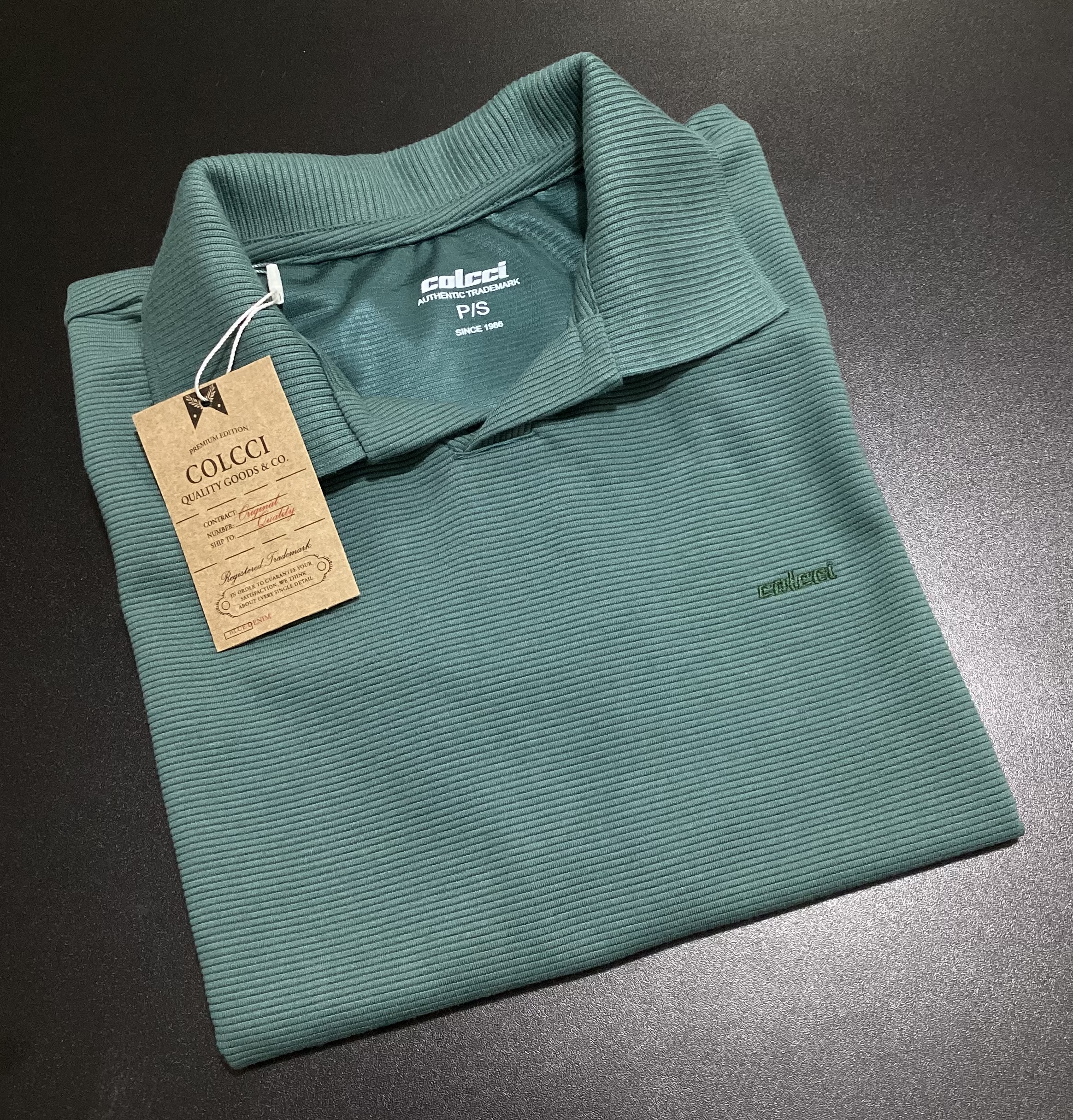 CAMISA  POLO GOLA V TEXTURIZADA COLCCI