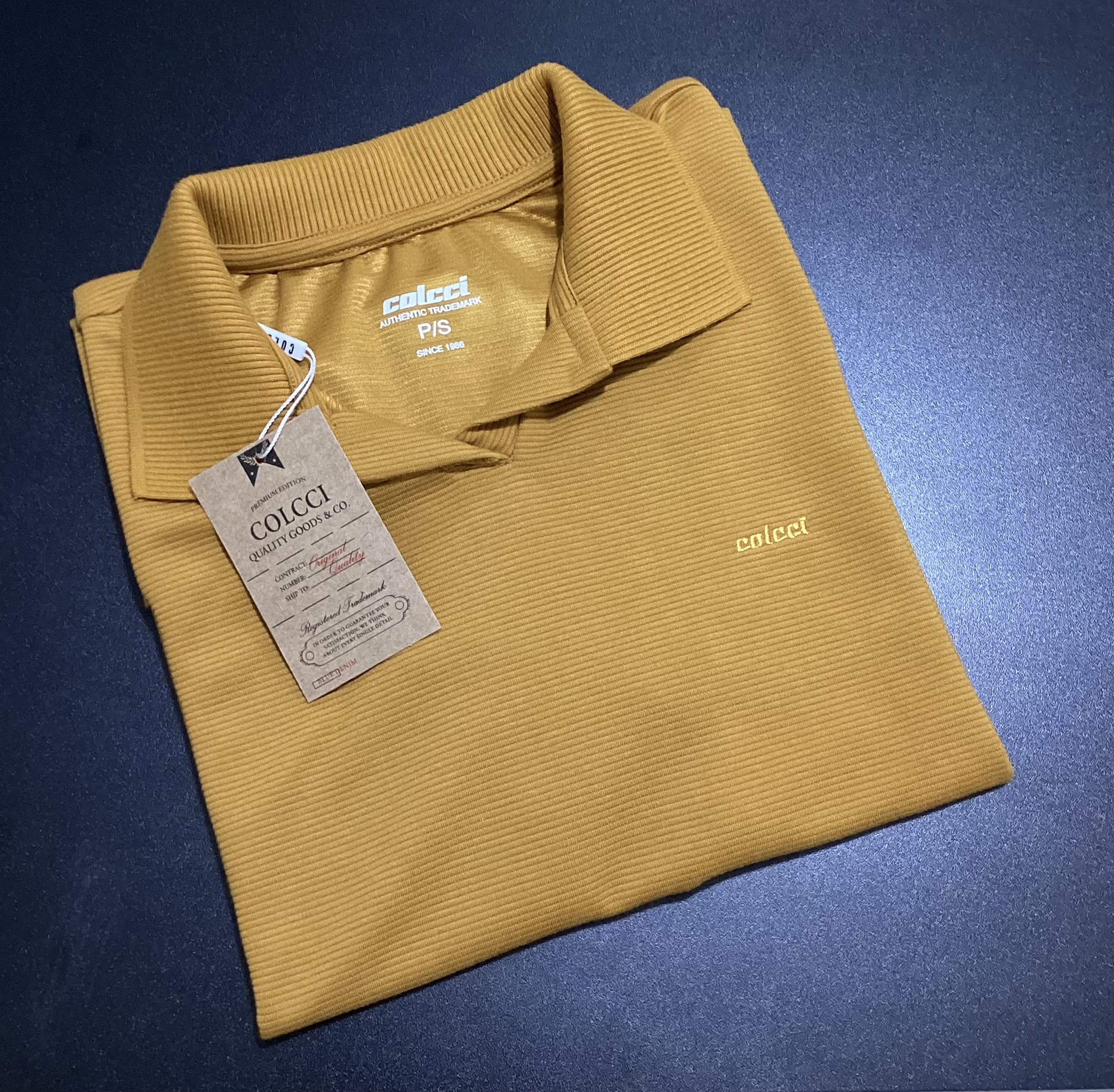 CAMISA POLO TEXTURIZADA COLCCI