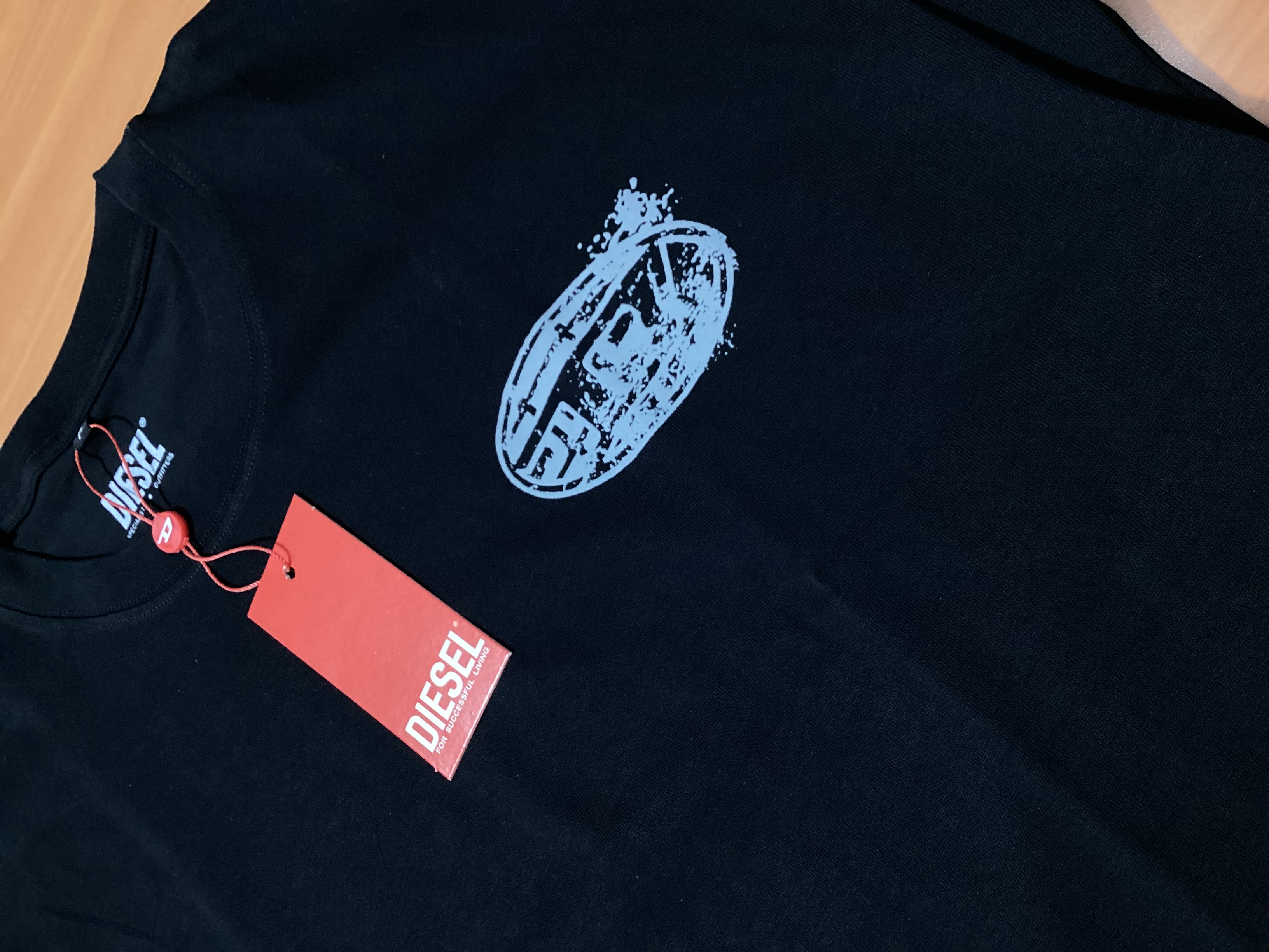 Foto 2 de CAMISA OVERSIZED DIESEL