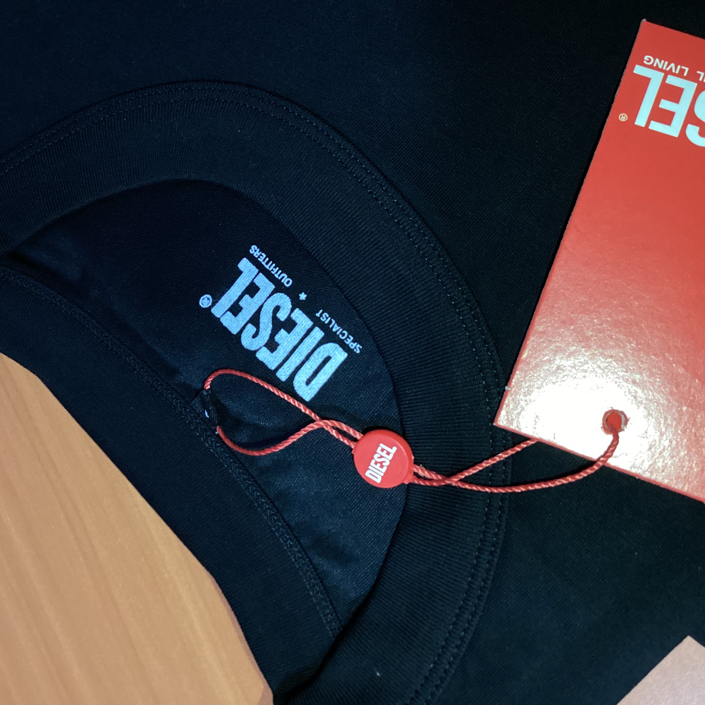 Foto 3 de CAMISA OVERSIZED DIESEL