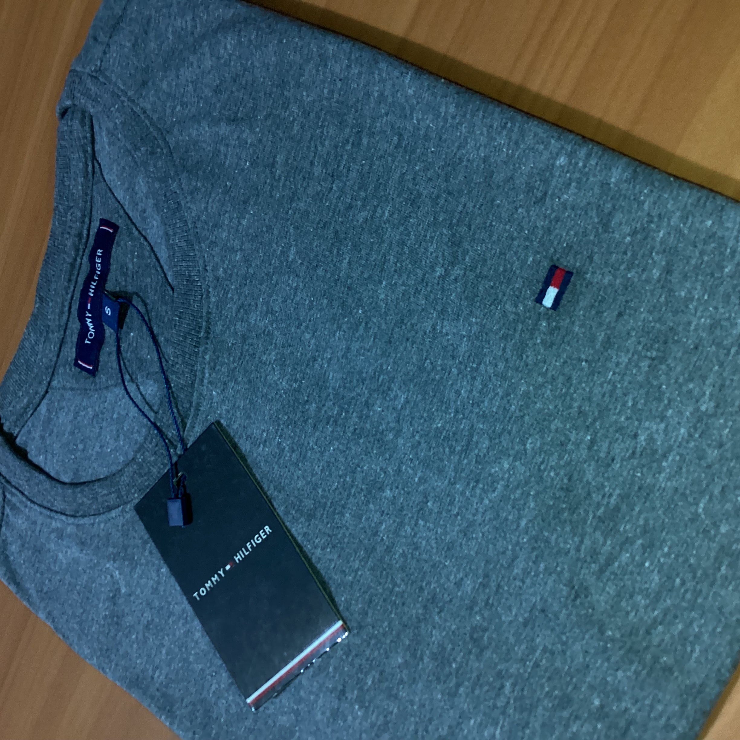 Foto 2 de CAMISA PERUANA BÁSICA TOMMY HILFIGER