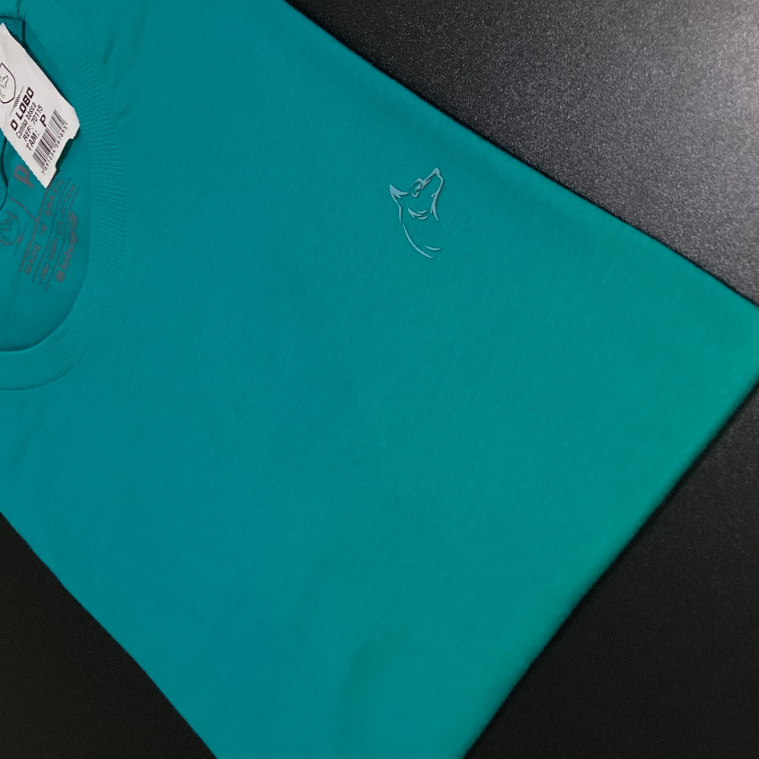 Foto 2 de CAMISA PERUANA BÁSICA LOBO