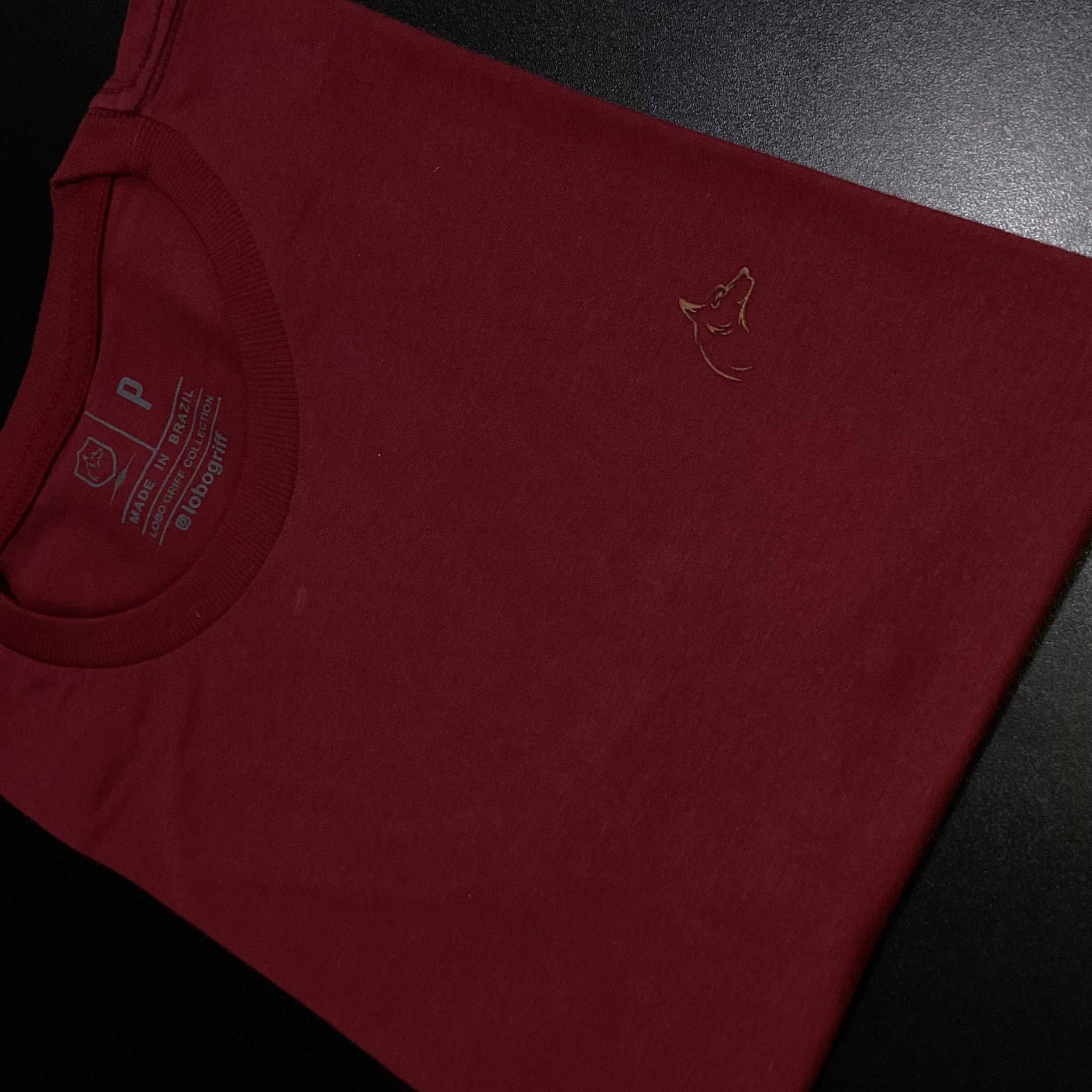 Foto 2 de CAMISA PERUANA BÁSICA LOBO