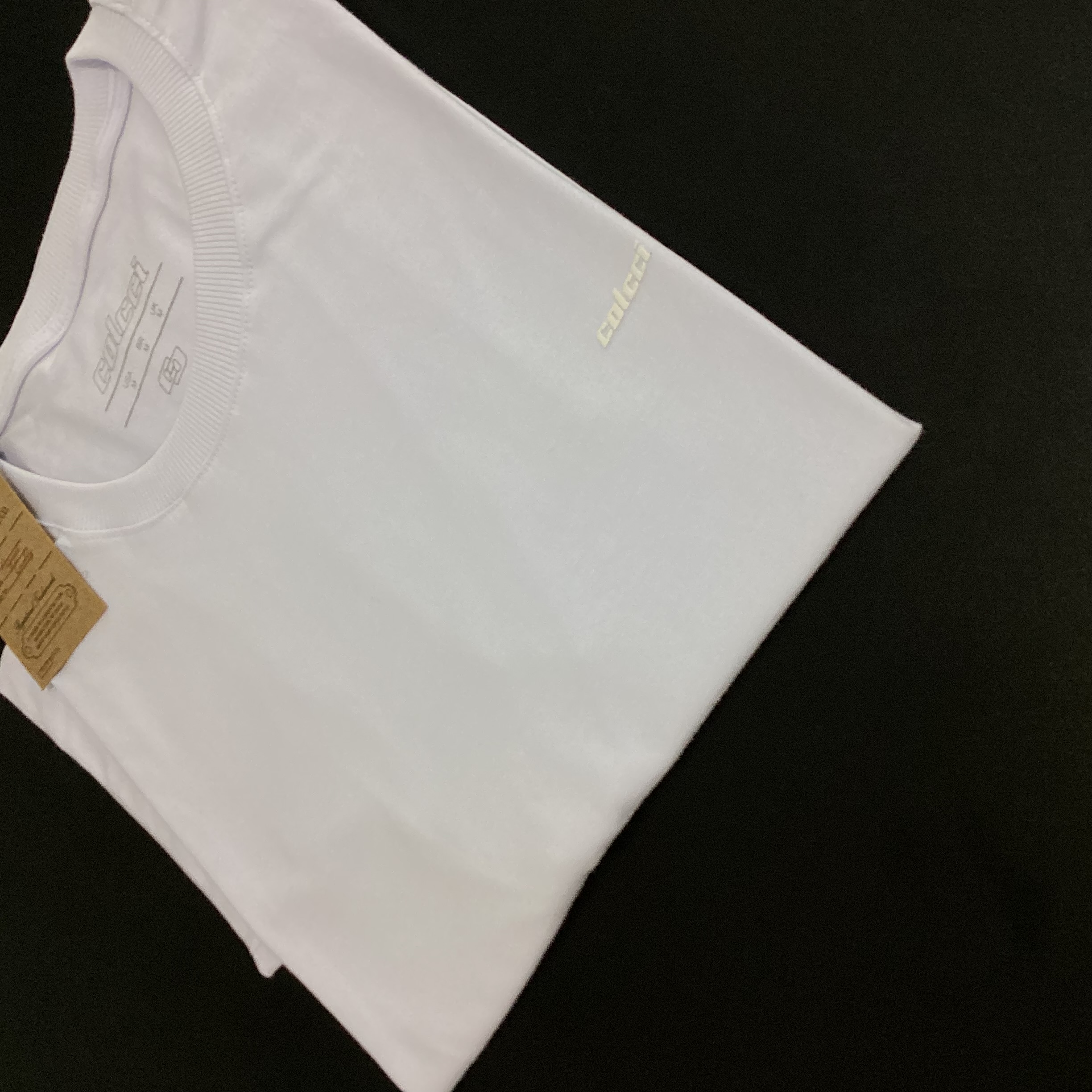 Foto 2 de CAMISA BÁSICA COLCCI