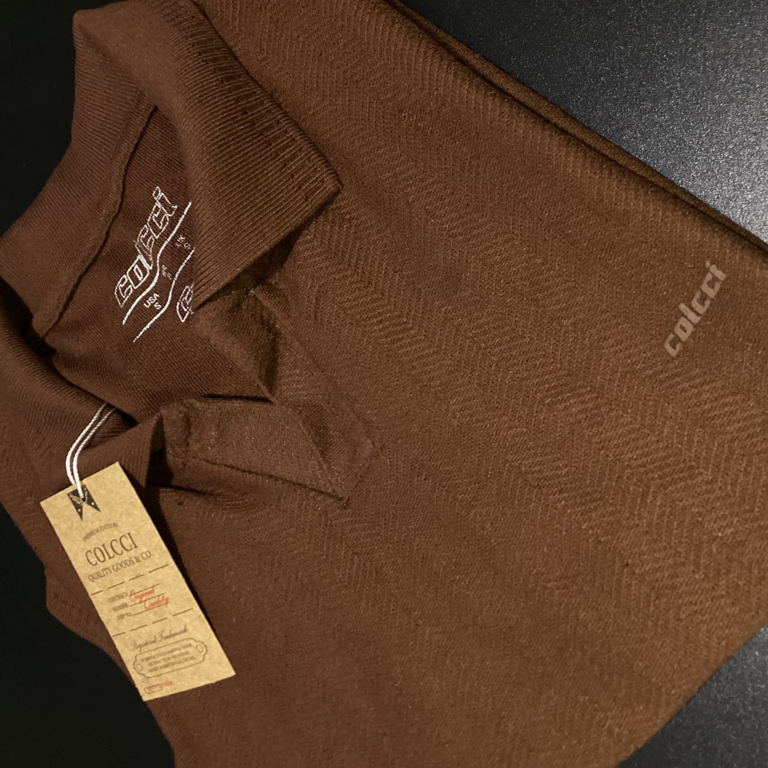 Foto 2 de CAMISA POLO GOLA V TEXTURIZADA COLCCI