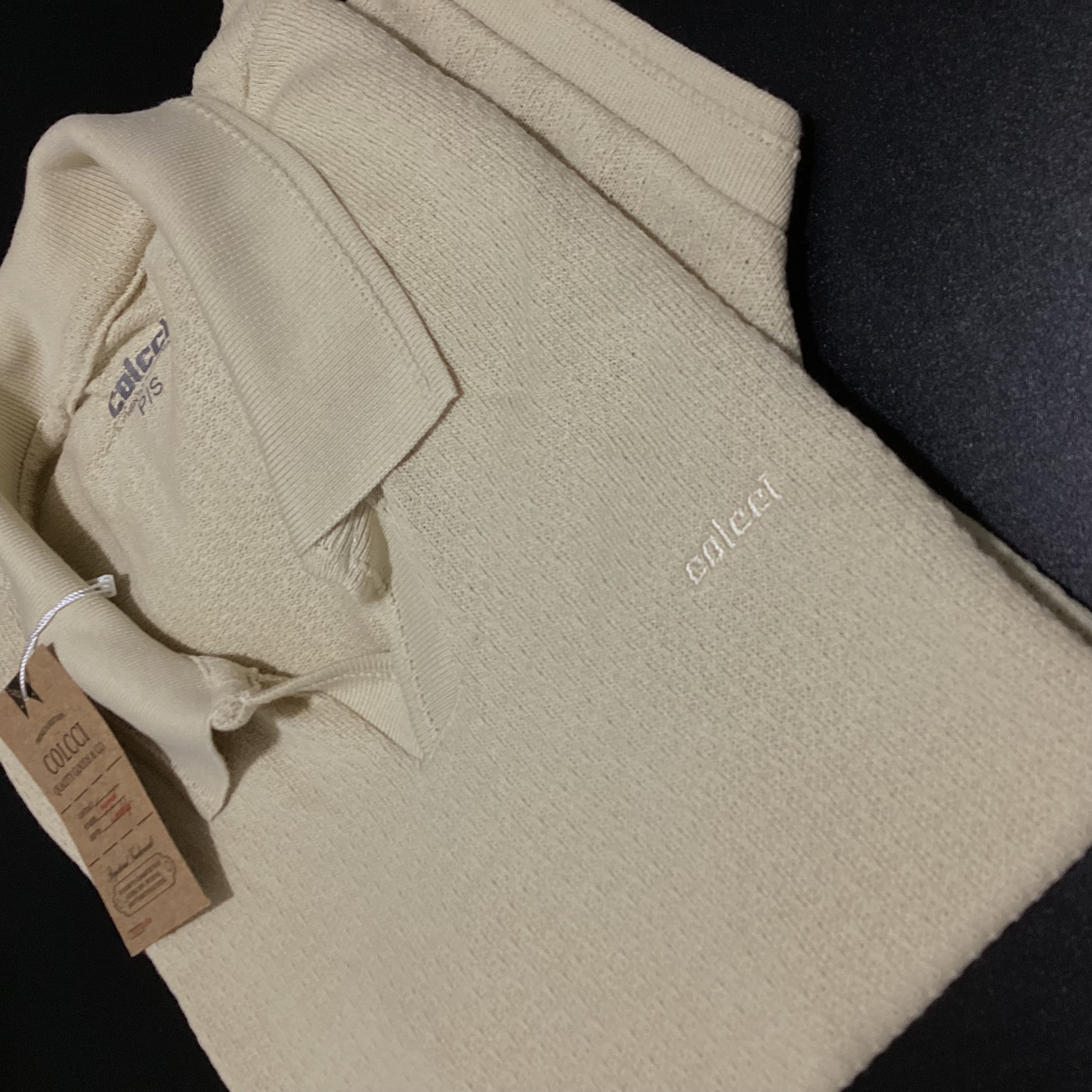 Foto 2 de CAMISA POLO GOLA V TEXTURIZADA COLCCI