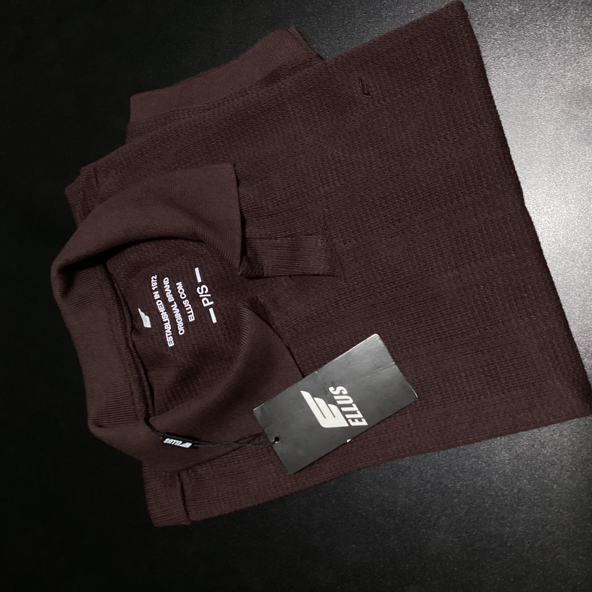 CAMISA POLO GOLA V TEXTURIZADA ELLUS