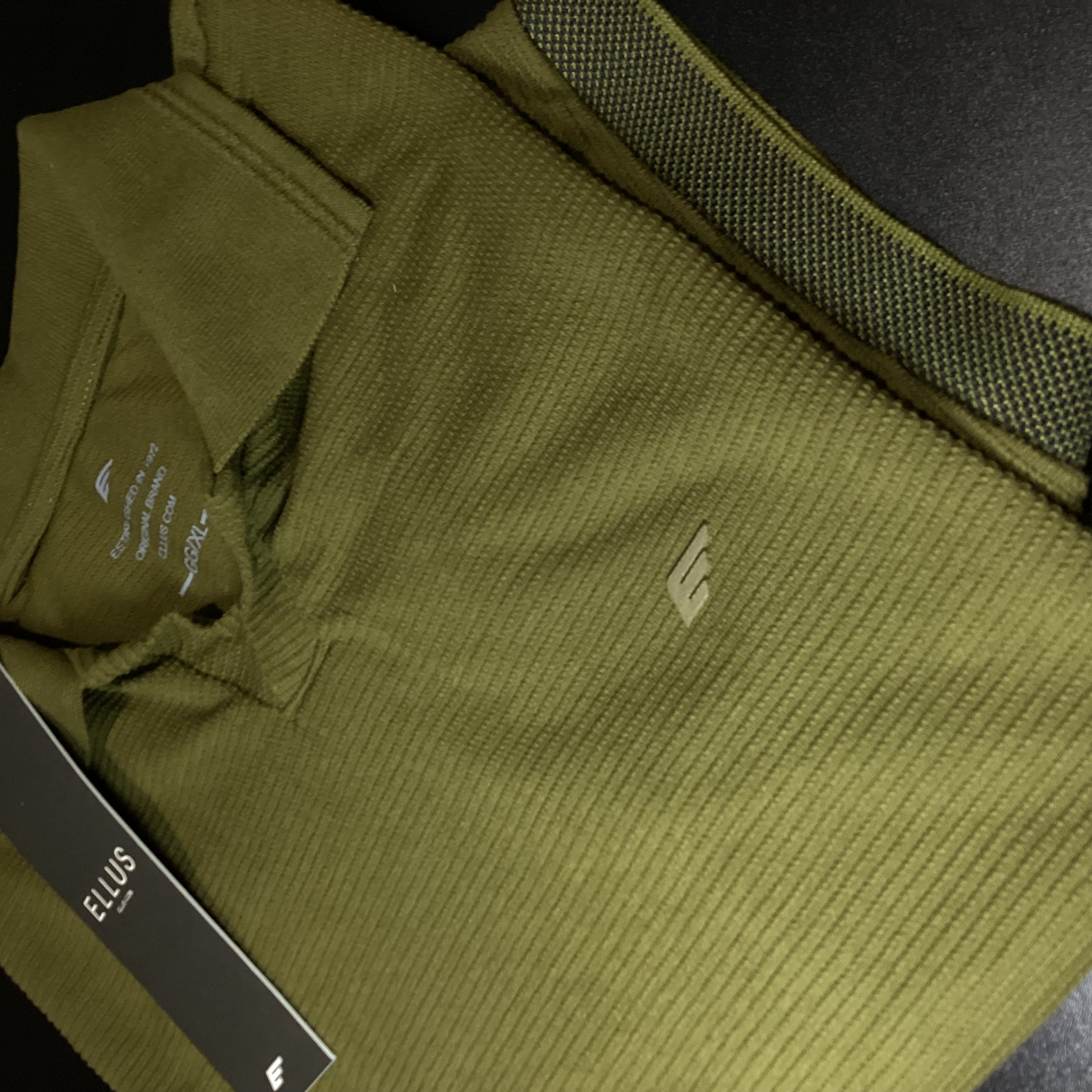 Foto 2 de CAMISA POLO GOLA V TEXTURIZADA ELLUS