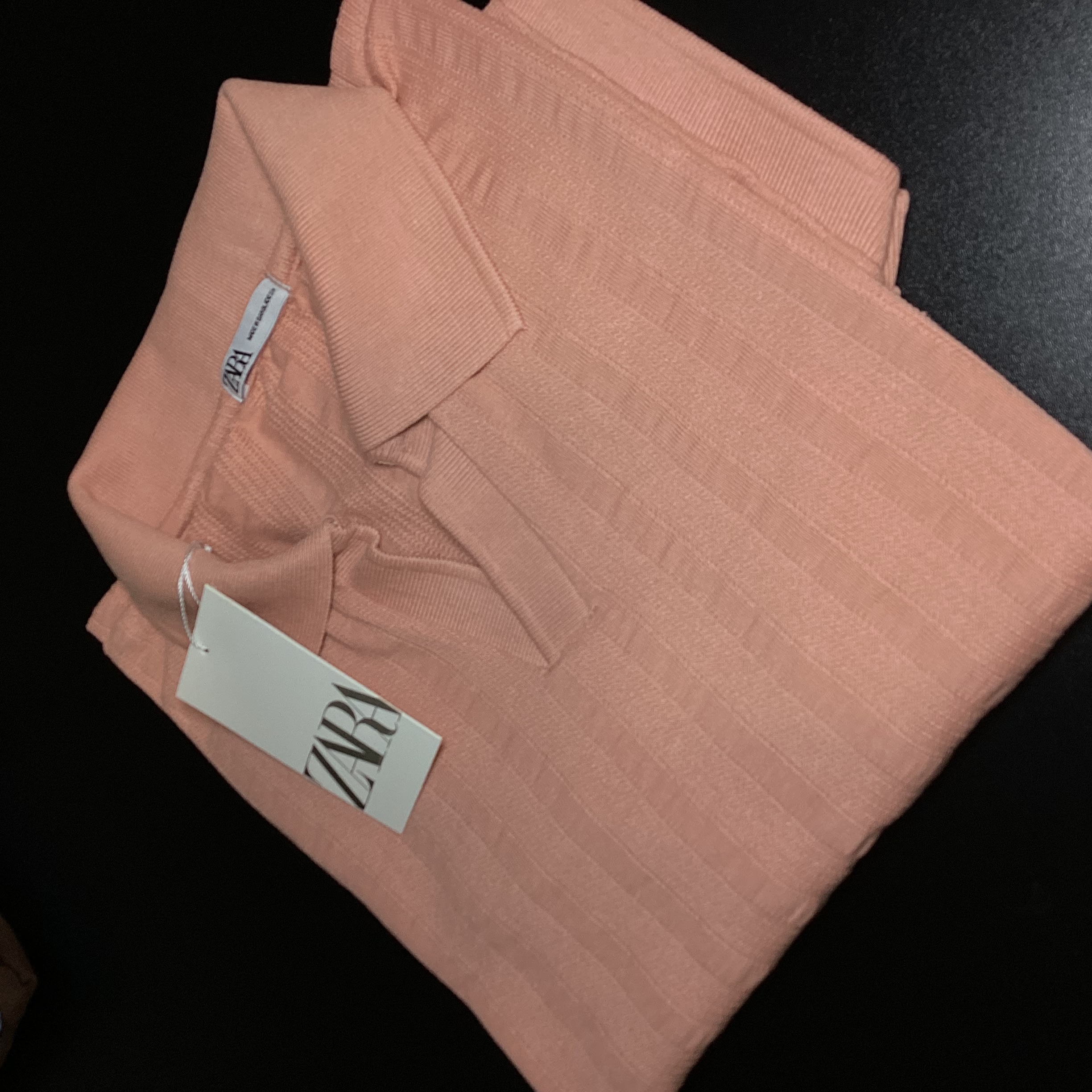 Foto 2 de CAMISA POLO TEXTURIZADA GOLA V ZARA