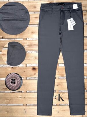 CALÇA SARJA ACETINADA CALVIN KLEIN